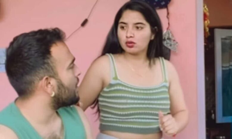 पत्नी का अजीब सवाल: पड़ोसी को प्रेग्नेंट करो! 1 Shimla Girl Viyanka Husband wife video wife strange question husband shocked by wife question 2025 0