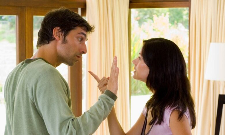 नौकरानी पर झगड़ा: मंगेतर, कुत्ते और डिमांड! 1 couple fight for house help 2025 07 88543d647053e27319317e68b116e37b 16x9