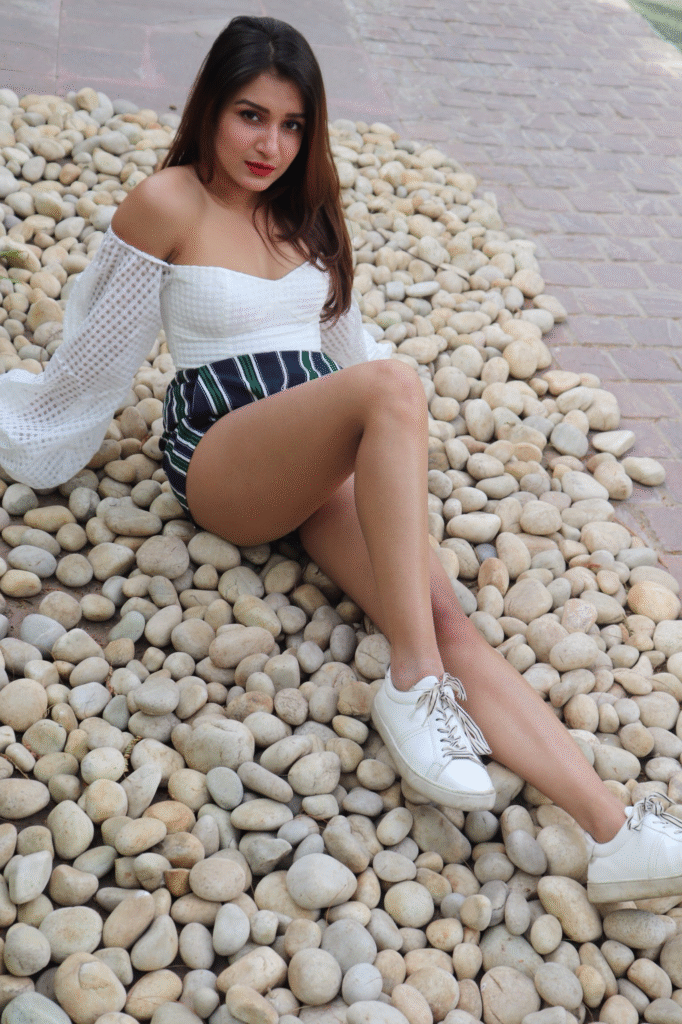 Shefali Bagga hot